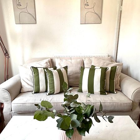 Charming, Renovated Residence In Willesden Green 伦敦 外观 照片