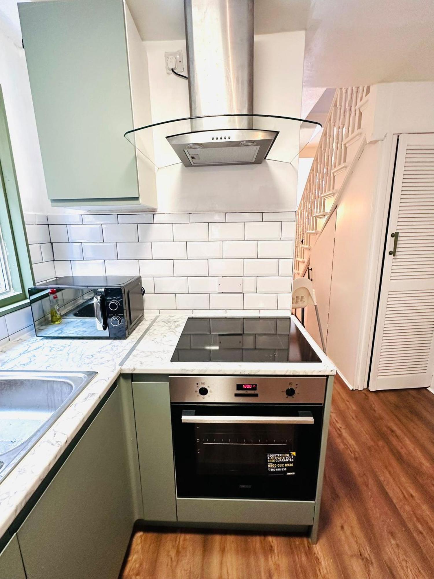 Charming, Renovated Residence In Willesden Green 伦敦 外观 照片